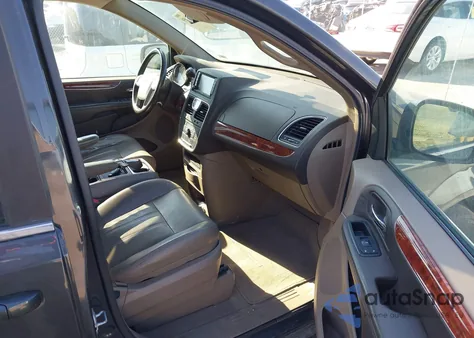 2012 Chrysler Town & Country Touring from USA, damaged, VIN 2C4RC1BG7CR350847